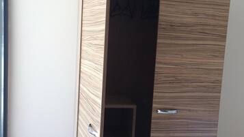House, 1 Bedroom, Smoking, Balcony | 1 bedroom
