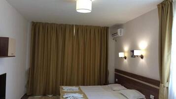 House, 1 Bedroom, Smoking, Balcony | 1 bedroom