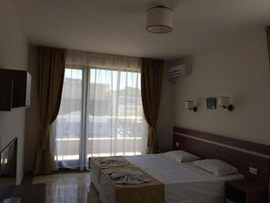 Nhà, 1 phòng ngủ, hút thuốc, ban công | 1 phòng ngủ 