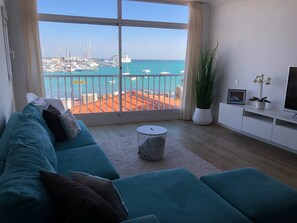 Apartment, 2 Bedrooms, Ocean View | Lounge - Modern And Bright Apartment With Sea Views (La Oliva)