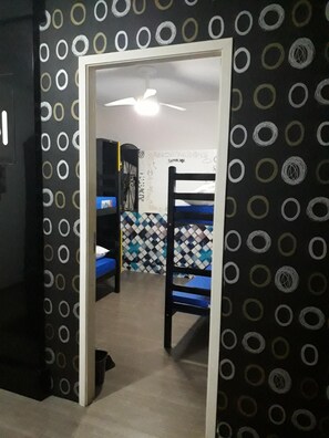 Literie hypoallergénique, Wi-Fi gratuit, draps fournis