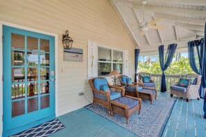 Terrace/patio - Coconut Cottage by Duncan Real Estate (Anna Maria)