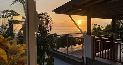 Chalet Bougainville
Two-Bedroom Villa with Ocean View