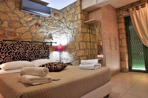Sistema de insonorización, wifi gratis y ropa de cama