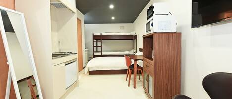 1 bedroom, iron/ironing board, free WiFi, bed sheets