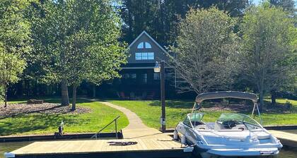 Lakefront House with Private Dock + Fire Pit!