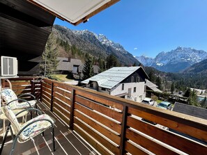 Departamento clásico (Two Bedroom Apartment) | Terraza o patio