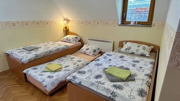 Classic-Apartment (Two Bedroom Apartment) | 2 Schlafzimmer, Schreibtisch, kostenloses WLAN, Bettwäsche