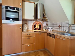 經典公寓 (Two Bedroom Apartment) | 私人廚房 | 雪櫃