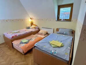 Classic Apartment (Two Bedroom Apartment) | 2 bedrooms, desk, free WiFi, bed sheets - Apartment Crystal Rose (Kranjska Gora)