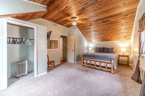2 chambres, fer et planche à repasser, Wi-Fi gratuit, draps fournis