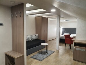 베이직 싱글룸 | 미니바, 객실 내 금고, 무료 유아용 침대, 무료 WiFi