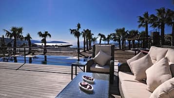 Maestro Villa | Terrace/patio