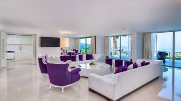 Maestro Villa | Living area | LCD TV