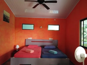 Free WiFi, bed sheets
