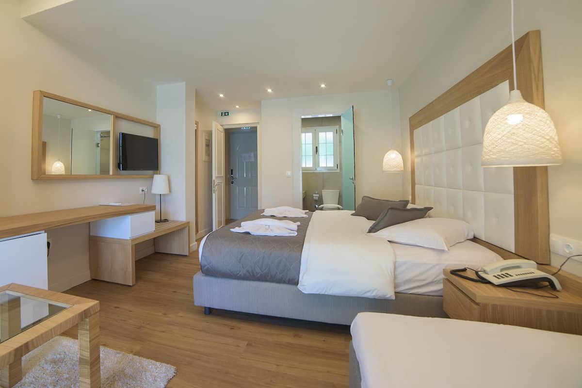 1 bedroom, minibar, in-room safe, desk
