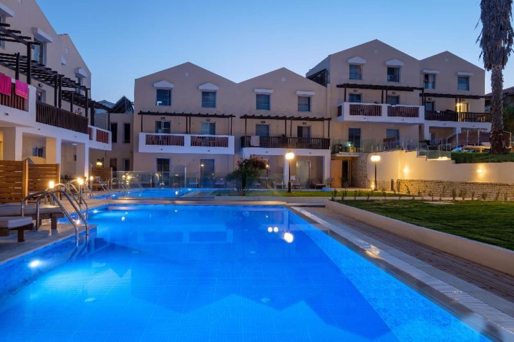 Deluxe Swim-Up Room