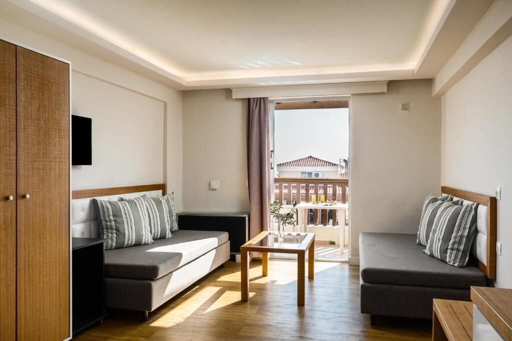 Superior Maisonette Suite | Minibar, Zimmersafe, Schreibtisch, Verdunkelungsvorhänge
