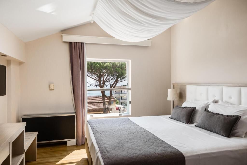 Superior 2-room Family Suite