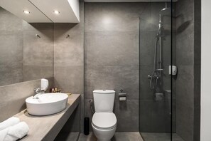 Minibar, in-room safe, desk, blackout curtains - Akron Seascape Resort by Anayia All Inclusive Resorts (Corfu)