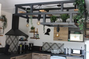 Fridge, microwave, oven, cookware/dishes/utensils