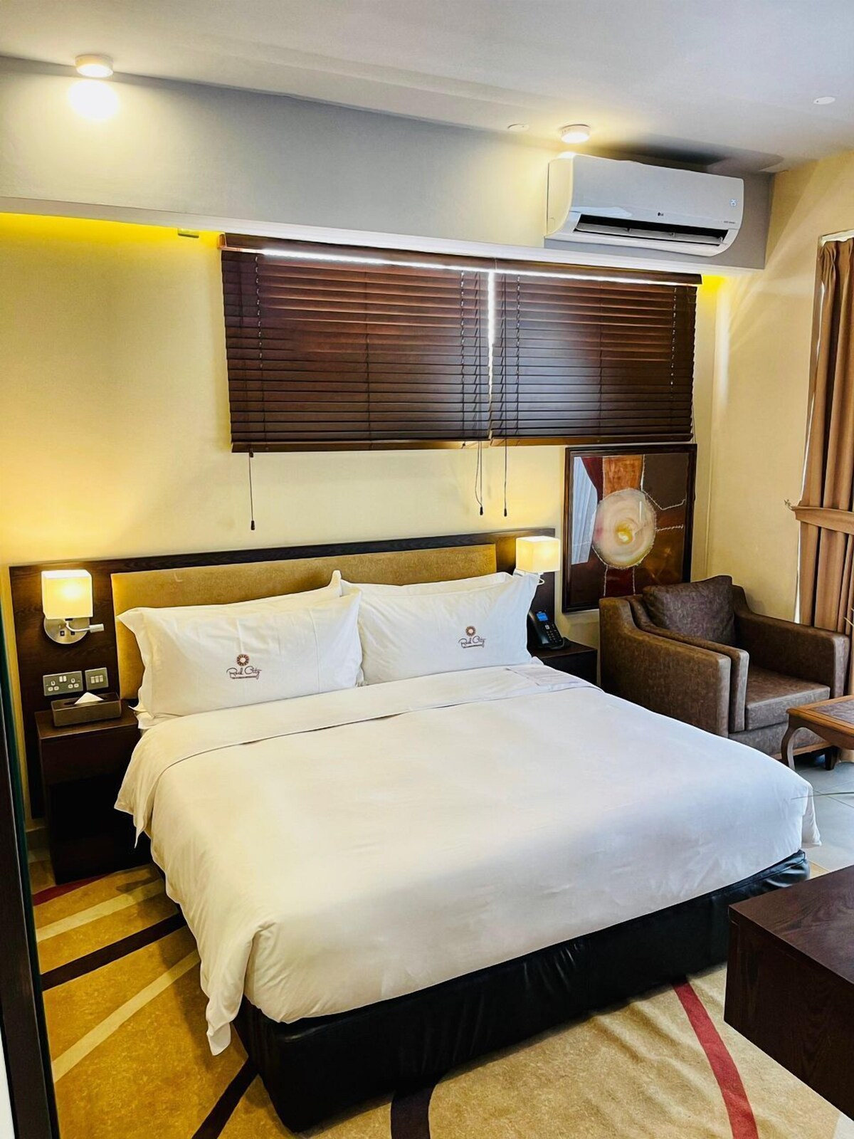 Rock City Hotel Reviews, Deals & Photos 2023 Expedia