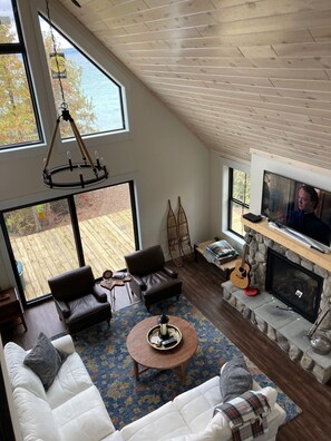 Smart TV, fireplace, table tennis, books