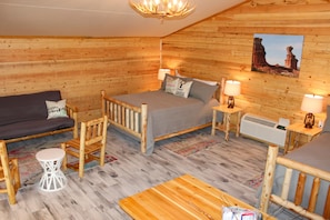 Room - Palo Duro Glamping (Amarillo)