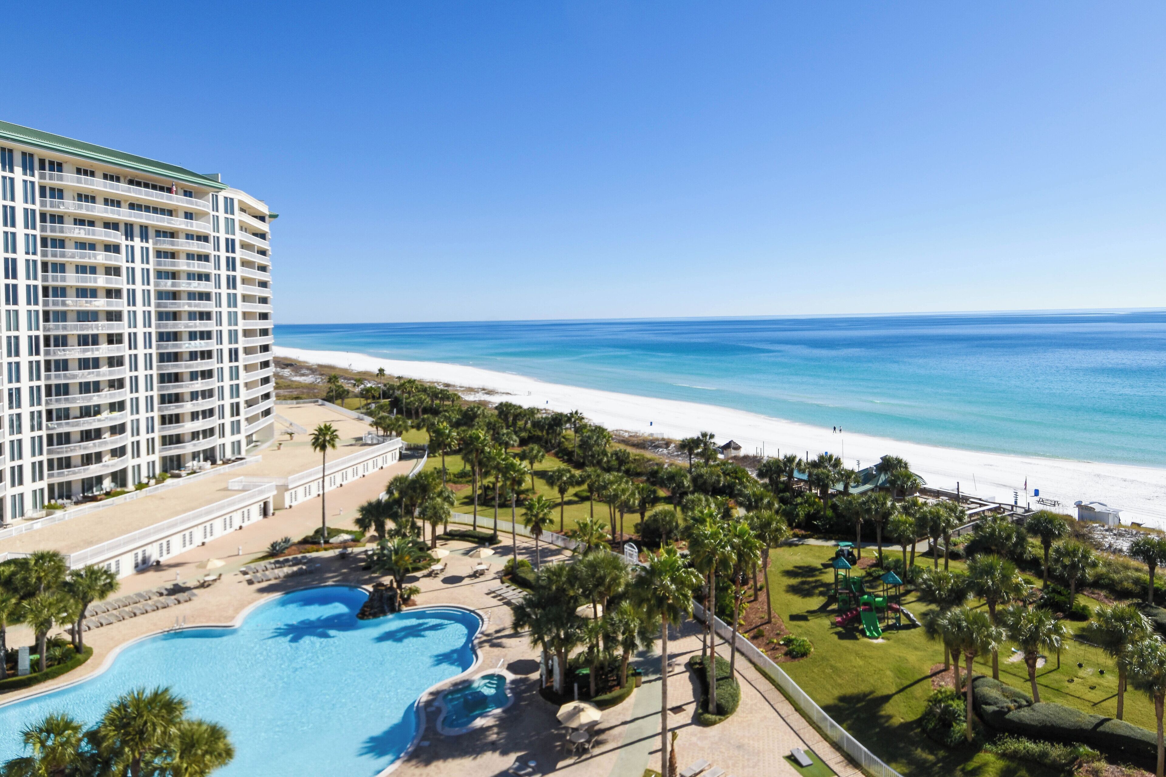 屋内プール、温水プール