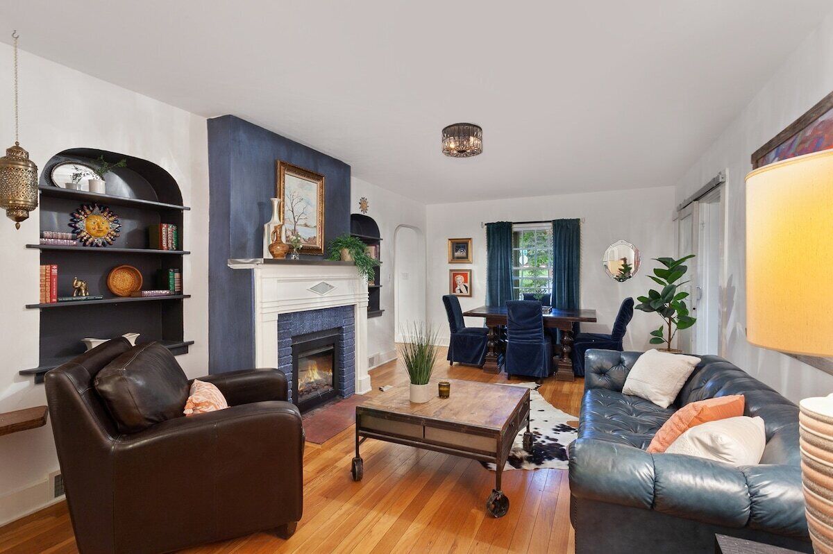 Holly House-1/2 mile to Greenway Trail-Near U of A