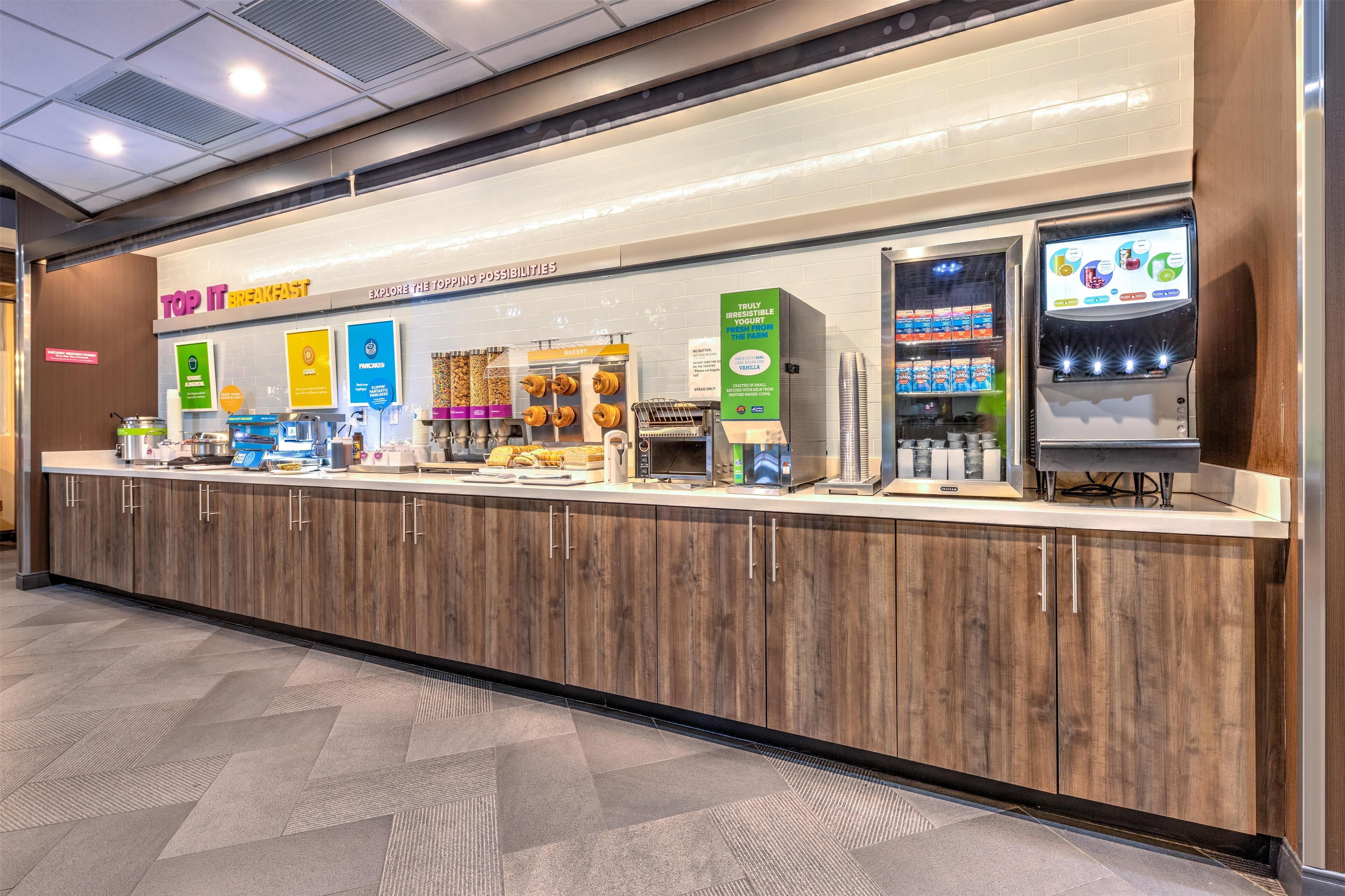 free daily full breakfast