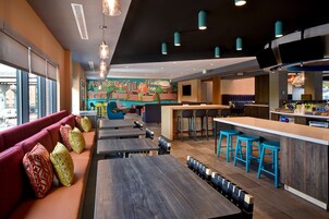 包含每日自助早餐