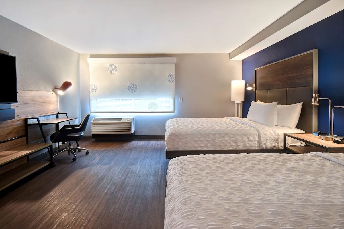 1 bedroom, desk, laptop workspace, blackout curtains