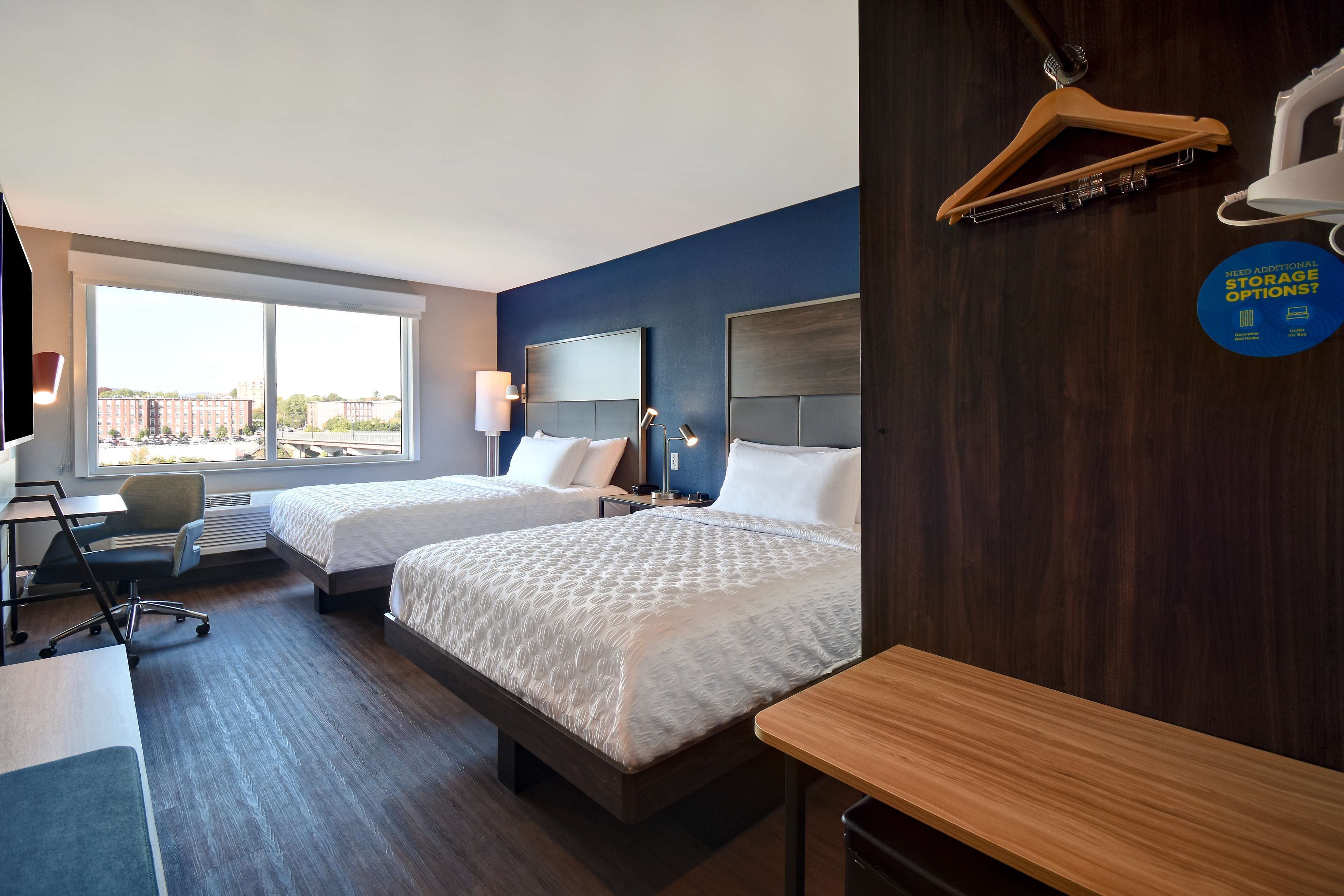 1 bedroom, desk, laptop workspace, blackout curtains