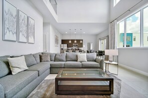 Luxury Condo, 4 Bedrooms, Pool Access (Two Story) | Living area | 42-inch TV with satellite channels