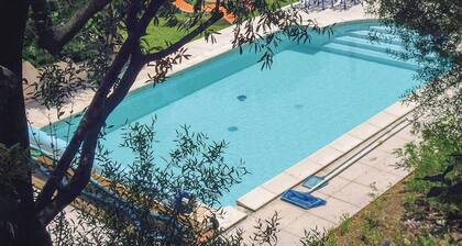 Homerez - Villa tranquila en Montséret con piscina privada