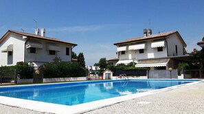 Outdoor pool - Villa Venezia for 9 people (Duna Verde)