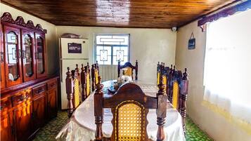 Daily local cuisine breakfast for a fee