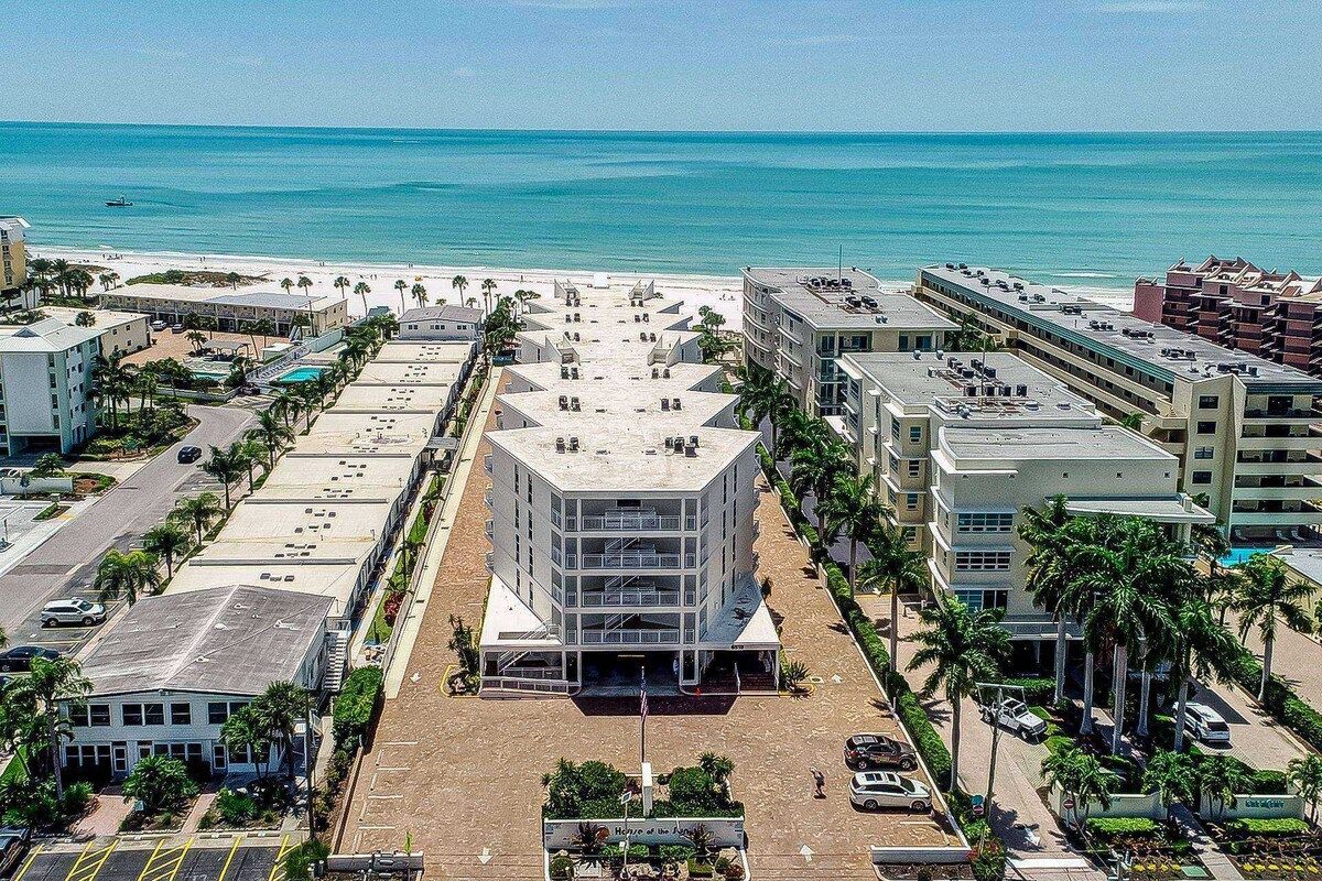 House of Sun Complex on Siesta Key beach.  We hope to host you soon!