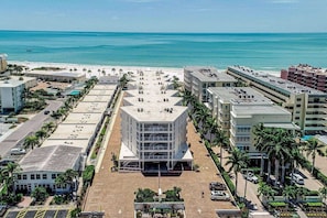 House of Sun Complex on Siesta Key beach. We hope to host you soon! - House of Sun: Beachfront | VIP Perks | Bunkbeds (Sarasota)