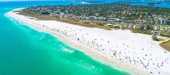 House of The Sun on Crescent Beach: Beachfront Bliss w/ Heated Pool, Tennis & Free VIP Perks Daily!