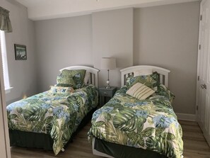 2 slaapkamers, een strijkplank/strijkijzer, wifi, beddengoed