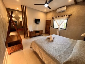 Økonomistudio | Dundyner, individuelt dekorert, individuelt innredet og skrivebord