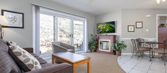 Paradise Canyon Golf Resort - Luxury Condo M403