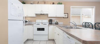 Paradise Canyon Golf Resort - Luxury Condo U401