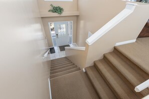 Interior - Paradise Canyon Golf Resort - Luxury Condo U399 (Lethbridge)