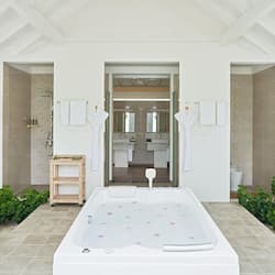 Grand Beach Residence with Pool | Bathroom | Free toiletries, hair dryer, bathrobes, slippers