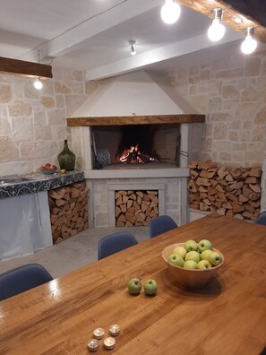 Dining - Rural Villa with a Pool near Zadar (Murvica)