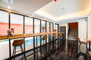 Coin salon dans le hall