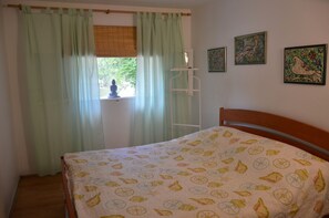 1 多间卧室、熨斗/熨衣板、WiFi、床单